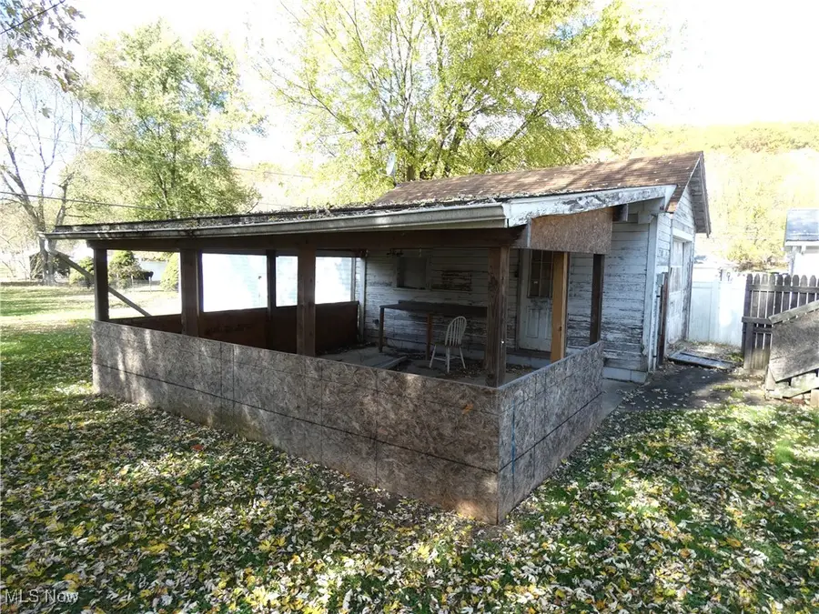 298 Mckinley Avenue, Newcomerstown, OH 43832 - Image #3