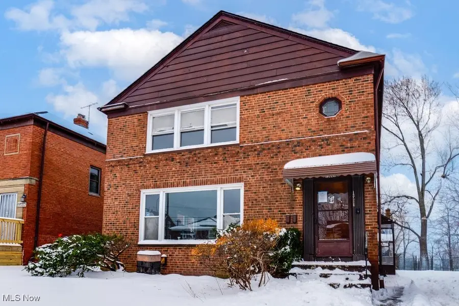 13526 Cedar Road, University Heights, OH 44118 - Image #3