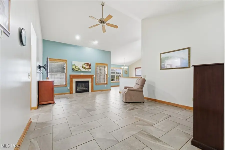 982 Lanedale Nw Street, Massillon, OH 44647 - Image #2