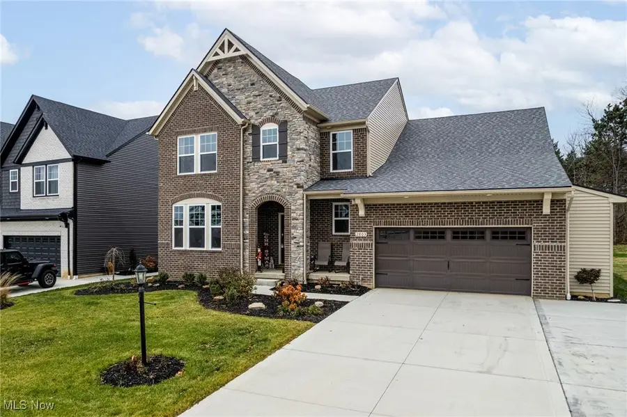 2803 Weeping Pine Drive, Medina, OH 44256 - Image #2