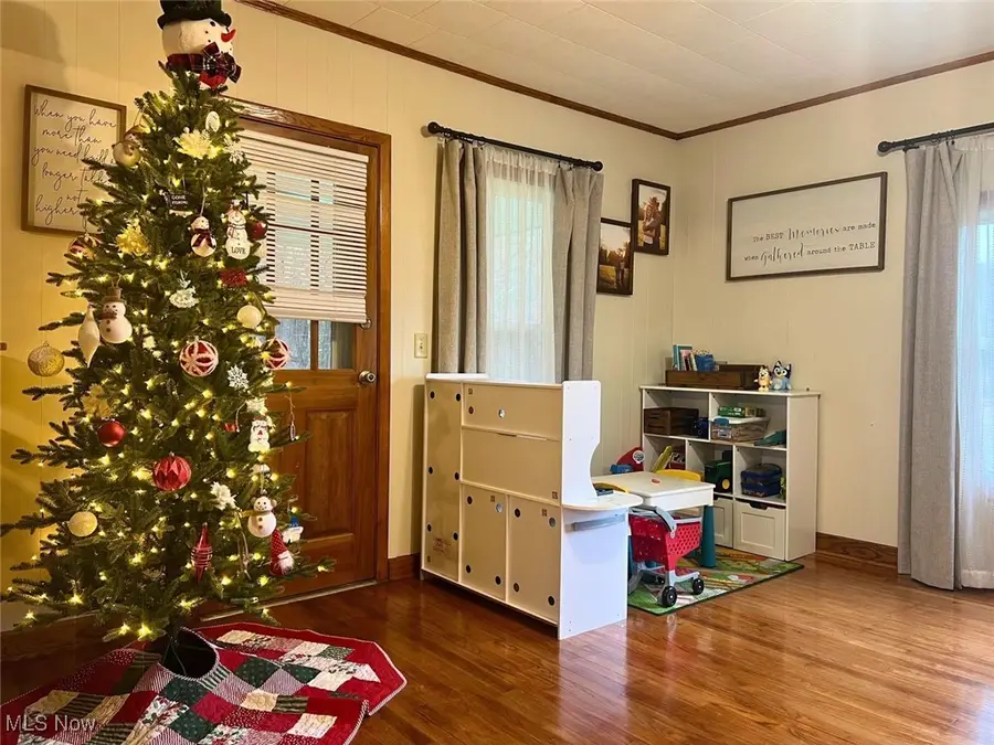 1146 Baltzley Valley Se Road, New Philadelphia, OH 44663 - Image #2