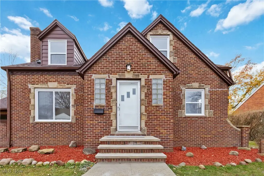 6601 Brownfield Drive, Parma, OH 44129 - Image #1