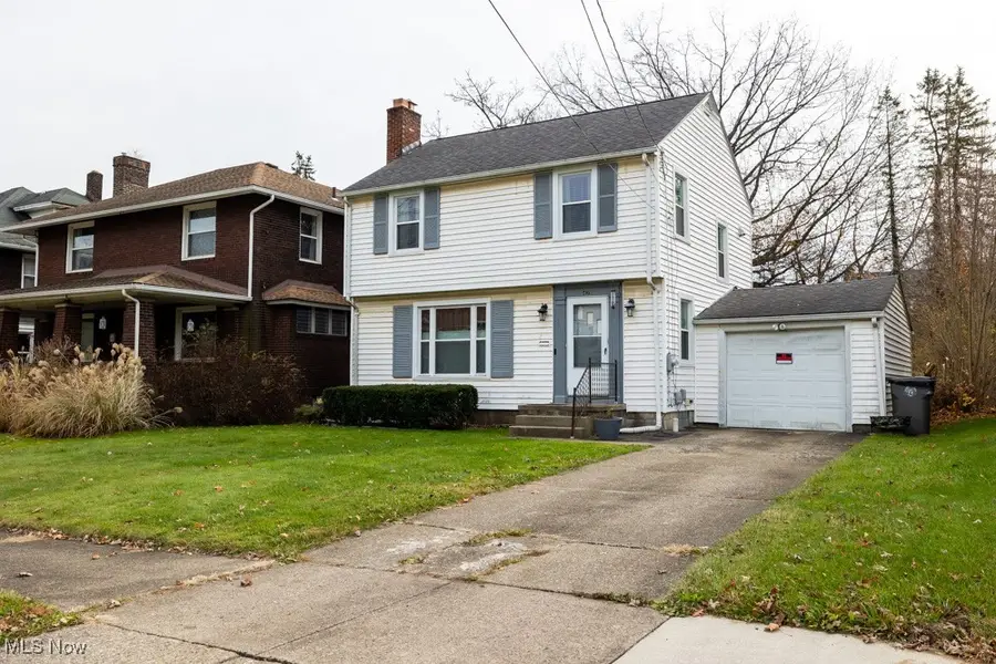 439 Catalina Avenue, Youngstown, OH 44504 - Image #2