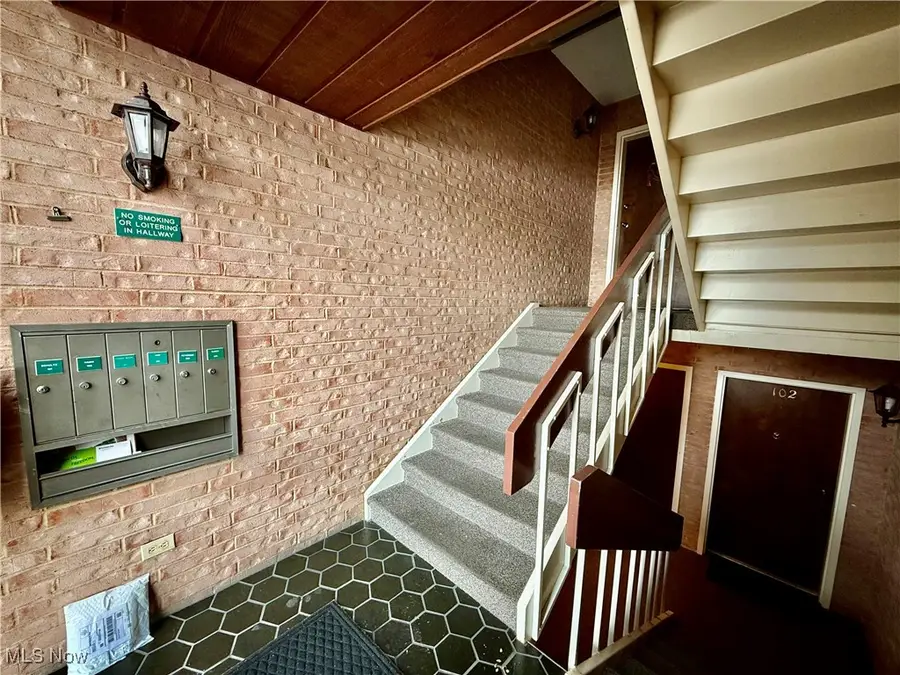 935 Canyon View Road, Sagamore Hills, OH 44067 - Image #3