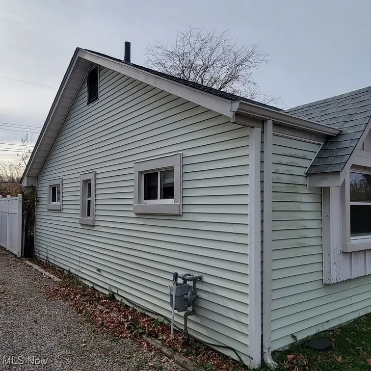 4260 Brockley Avenue, Sheffield Lake, OH 44054 - Image #3