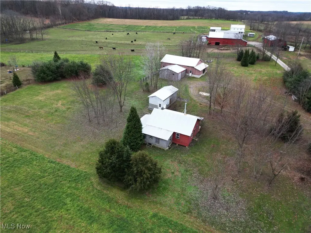 12967 Pleasant Valley Road, Utica, OH 43080 - Image #1