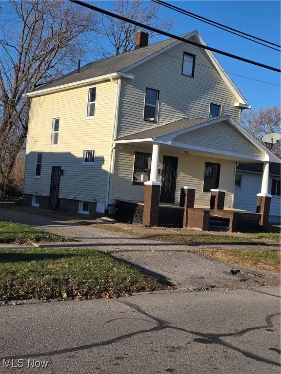 811 F Street, Lorain, OH 44052 - Image #1