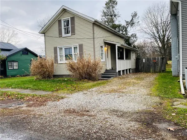 316 Locust N Street, Canal Fulton, OH 44614