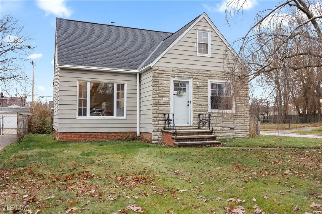 4802 Grantwood Drive, Parma, OH 44134 - Image #1