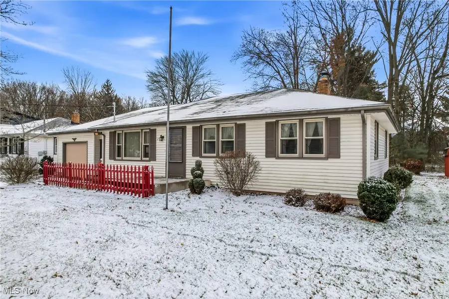 250 E Manor Avenue, Struthers, OH 44471 - Image #3