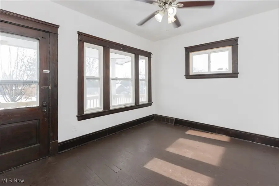 9905 Lamontier Avenue, Cleveland, OH 44104 - Image #3