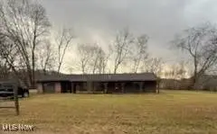 598 Beech Street, Newcomerstown, OH 43832