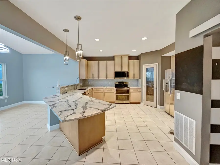 3105 Sterling Lake Drive, Medina, OH 44256 - Image #2