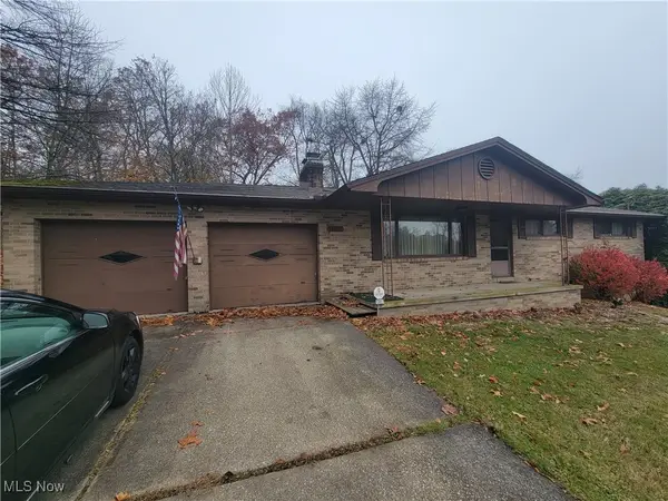 13457 Theeland Nw Avenue, Uniontown, OH 44685