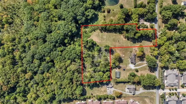 Sharrott Road, Poland, OH 44514