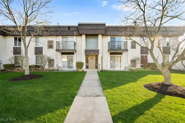 8381 N Akins Road #H-7, North Royalton, OH 44133