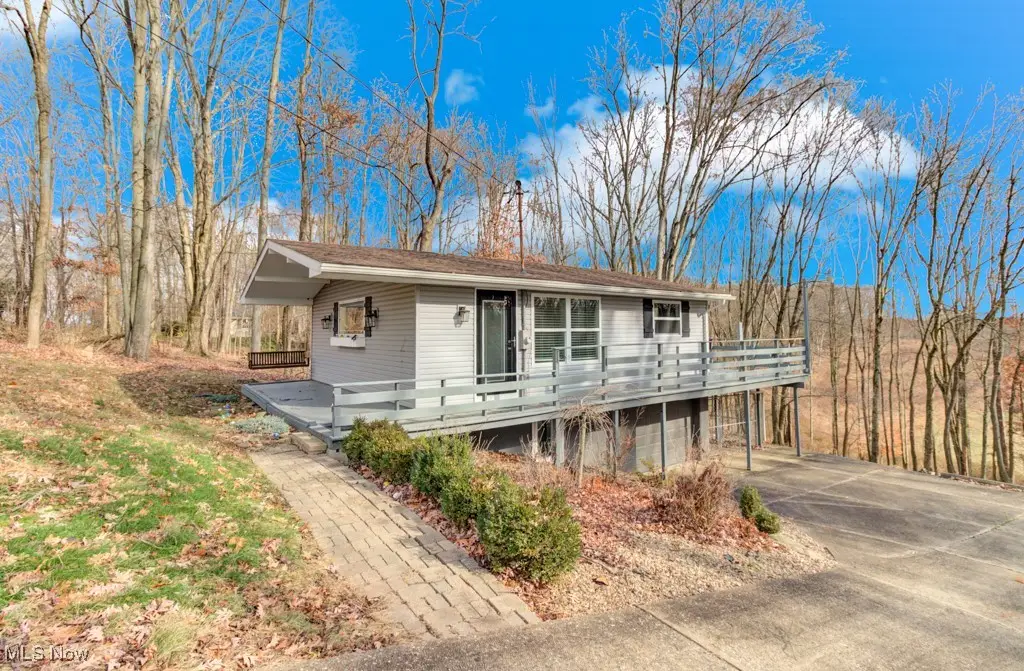 29 Manito Trail, Malvern, OH 44644 - Image #1