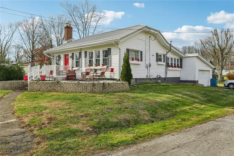 807 Fairfield School Road, Columbiana, OH 44408 - Image #2