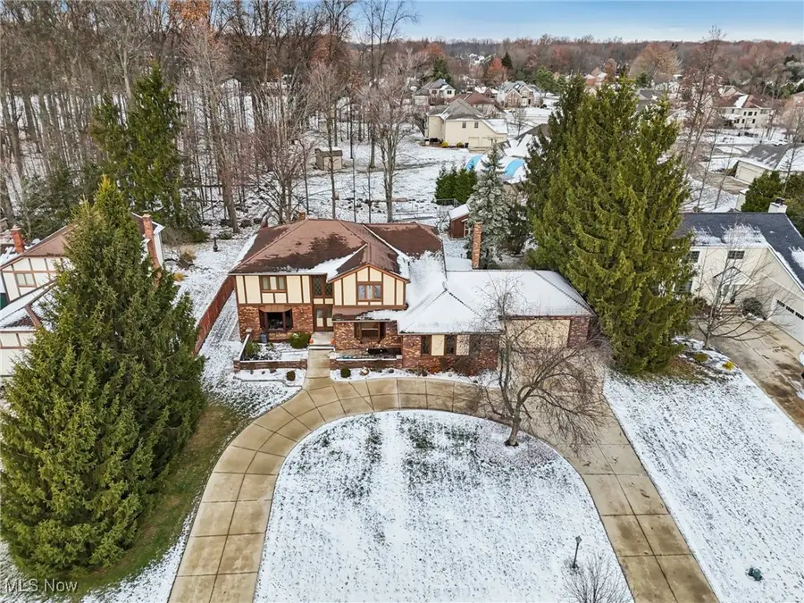 4450 Sir Robert Avenue, North Royalton, OH 44133 - Image #2