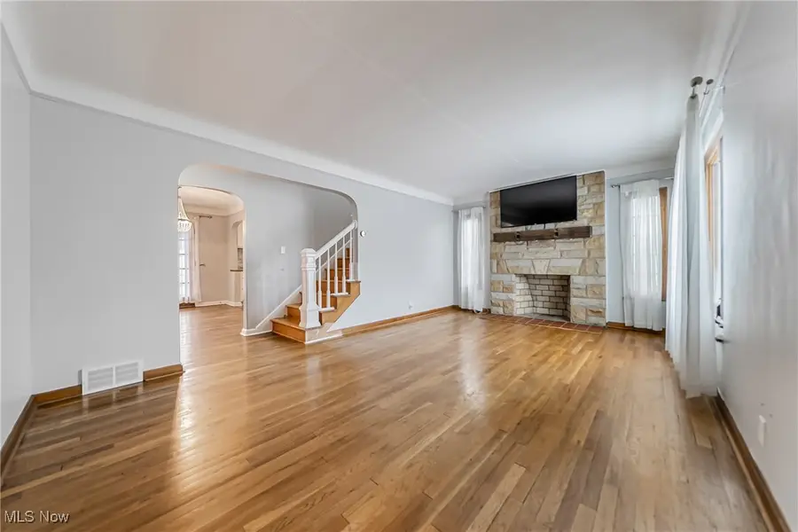 7805 Renwood Drive, Parma, OH 44129 - Image #2