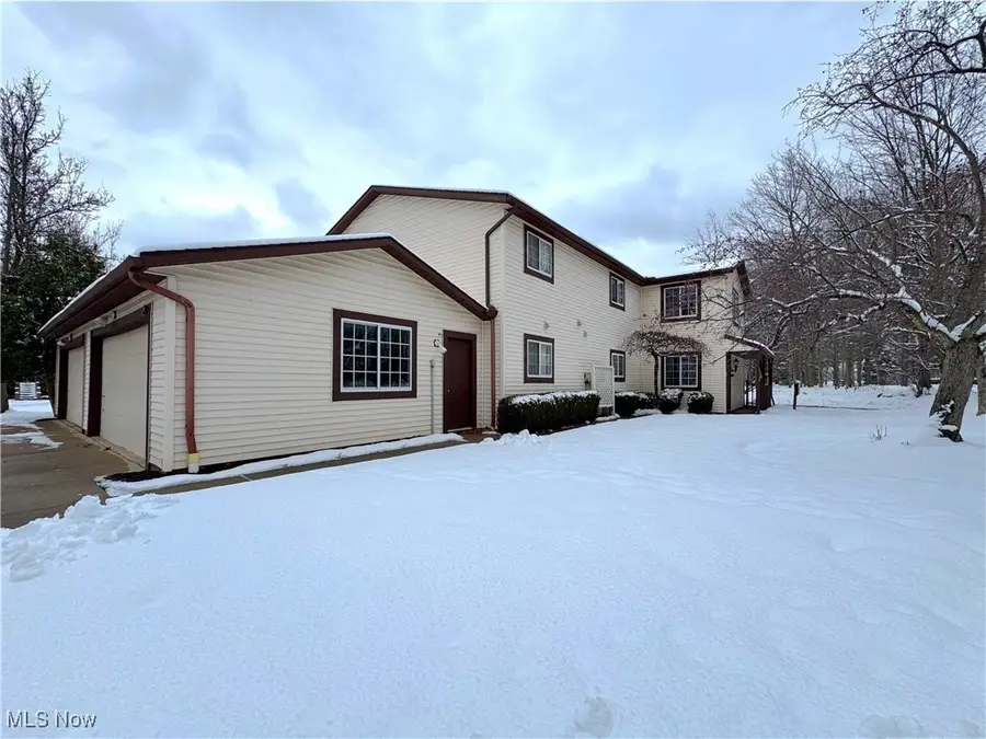 237 Greenbriar Court, Euclid, OH 44143 - Image #3