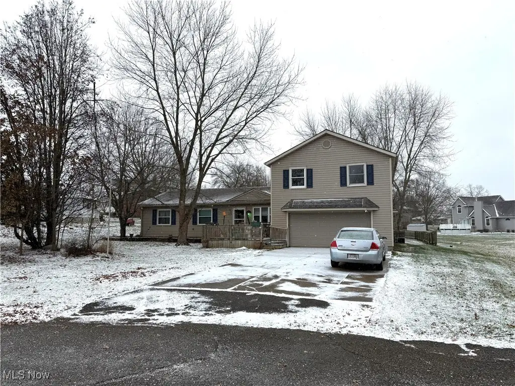 5000 Mildred Sw Circle, Navarre, OH 44662 - Image #1