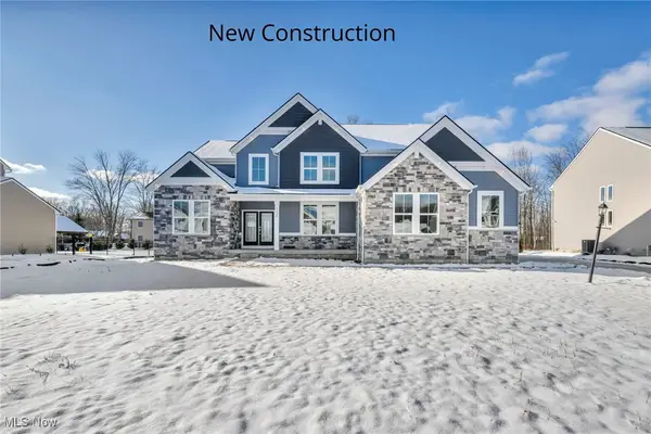 3254 Woodstone Lane, Avon, OH 44011