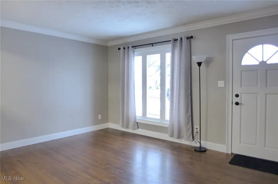 18618 Homeway Avenue, Cleveland, OH 44135 - Image #3