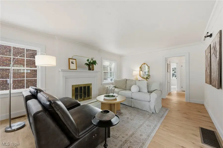 21437 Hillsdale Avenue, Fairview Park, OH 44126 - Image #3