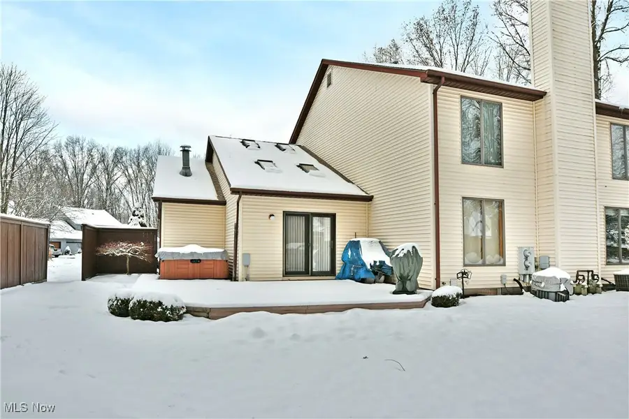 111 Emerald Lane, Cortland, OH 44410 - Image #3