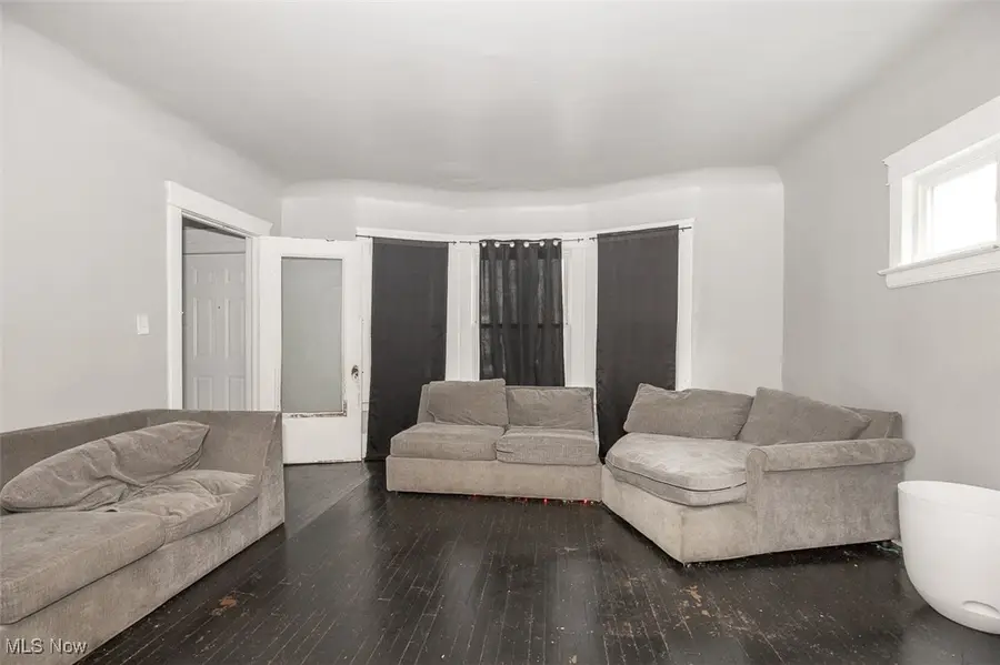 10322 Parkgate Avenue, Cleveland, OH 44108 - Image #3