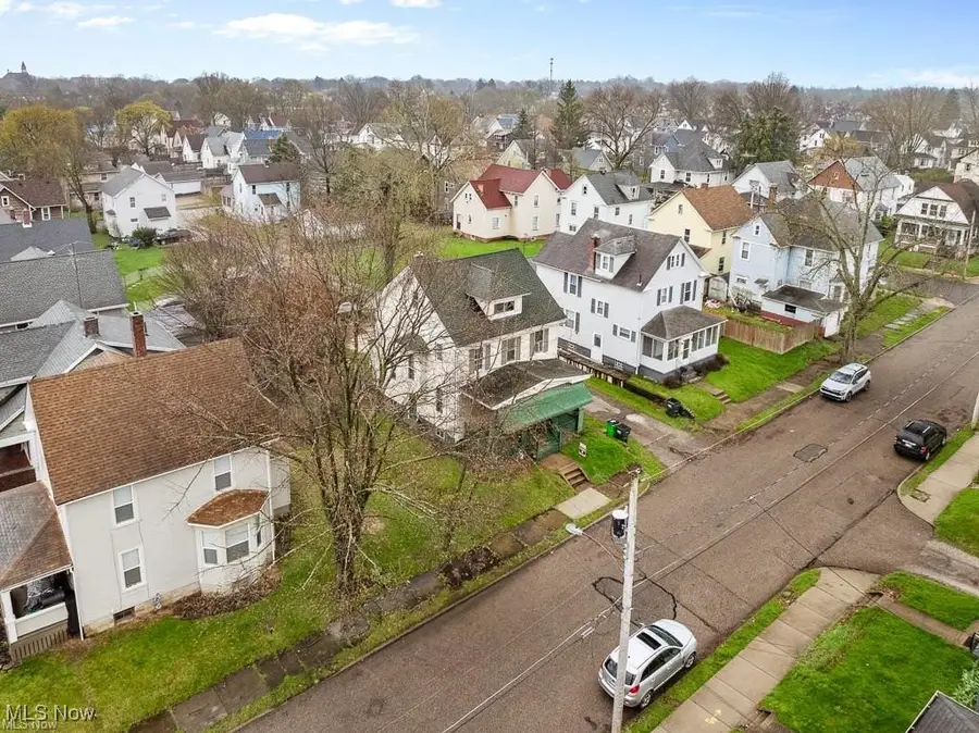 118 S Mckinley Avenue, Alliance, OH 44601 - Image #2