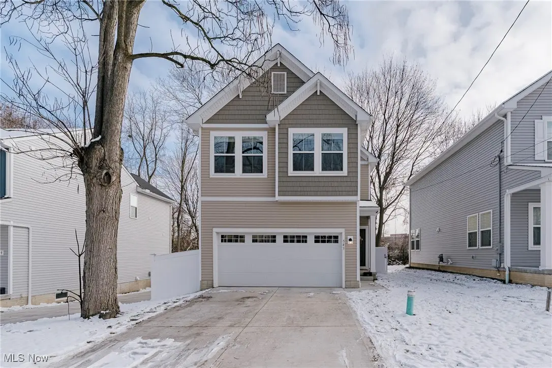 543 S. Rhodes Avenue, Akron, OH 44307 - Image #1