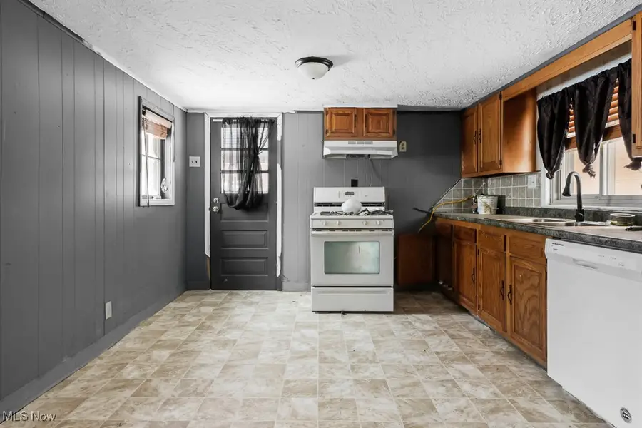 234 Rosenberry Street, Alliance, OH 44601 - Image #3