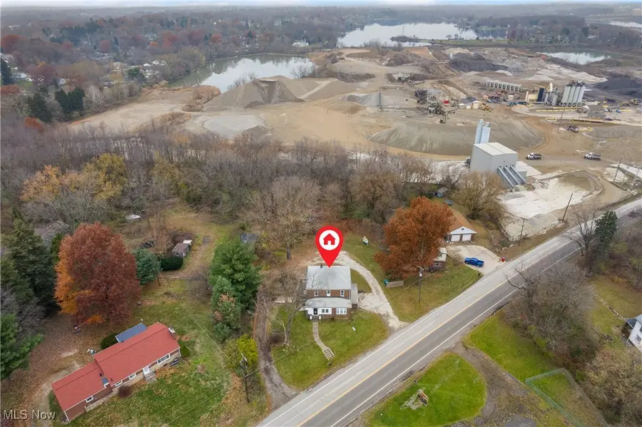 2823 Columbus Ne Road, Canton, OH 44705 - #3