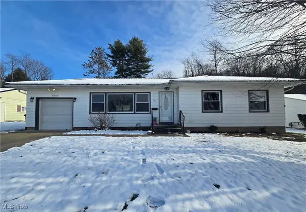 608 Highland Boulevard, Coshocton, OH 43812