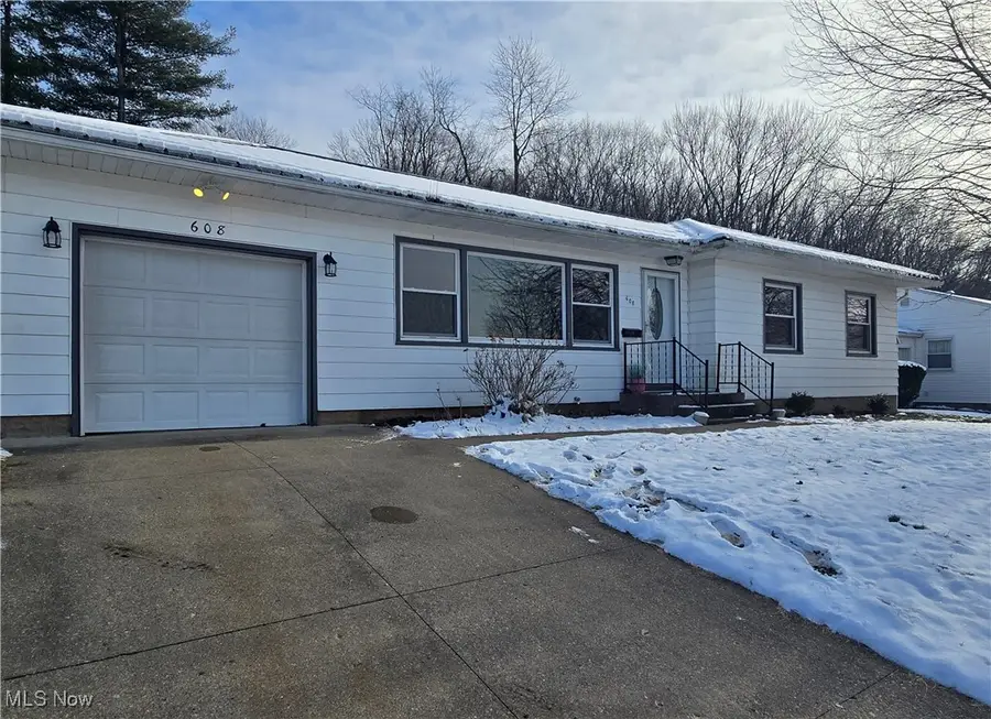 608 Highland Boulevard, Coshocton, OH 43812 - Image #2