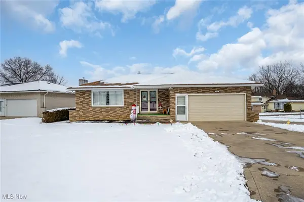 2000 Coventry Drive, Parma, OH 44134