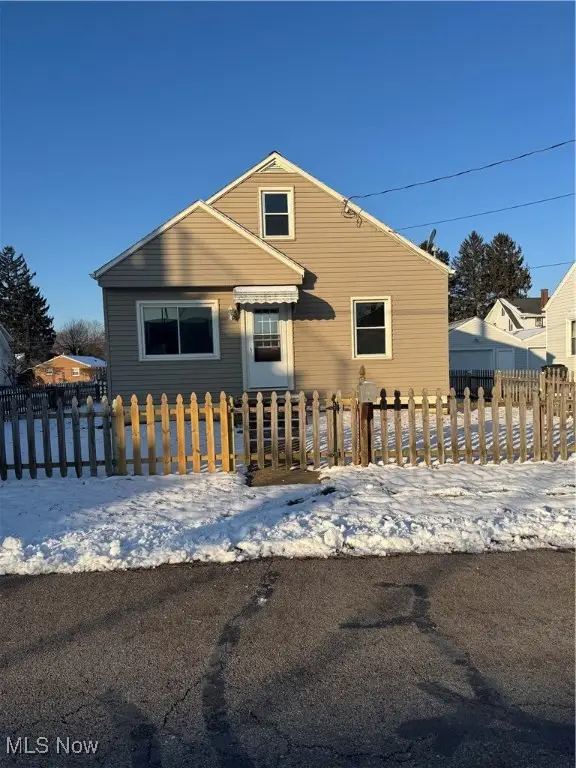 539 Wells Avenue, Louisville, OH 44641 - Image #1