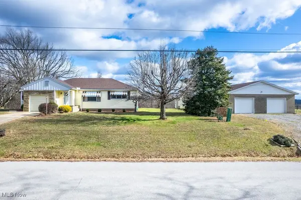 4131 New England Road, Washington, WV 26181