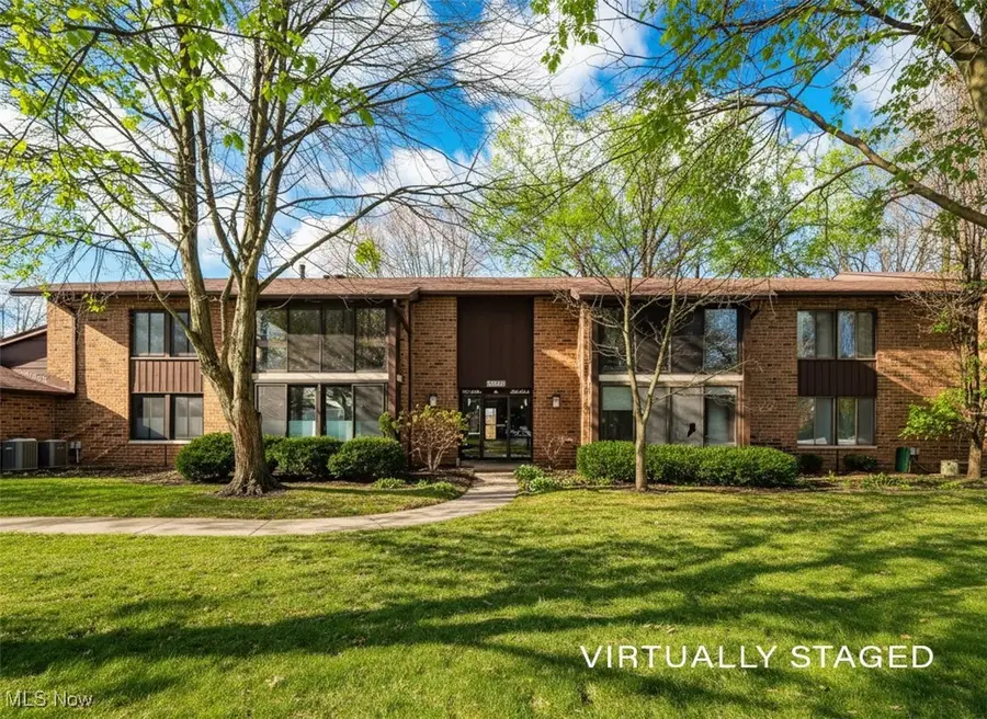 22968 Maple Ridge Road #103, North Olmsted, OH 44070 - Image #3