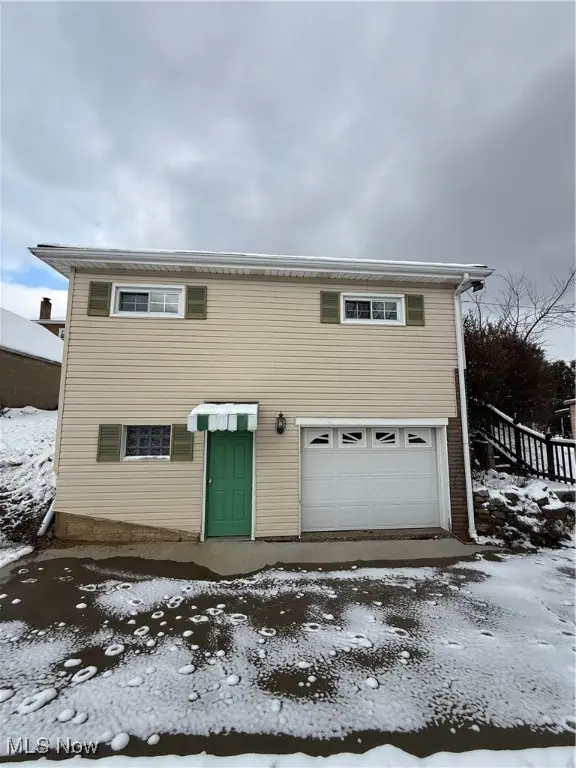 108 Sullivan Circle, Weirton, WV 26062 - Image #3