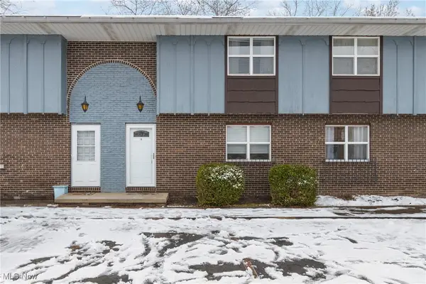 270 Lincoln Sw Street, Hartville, OH 44632