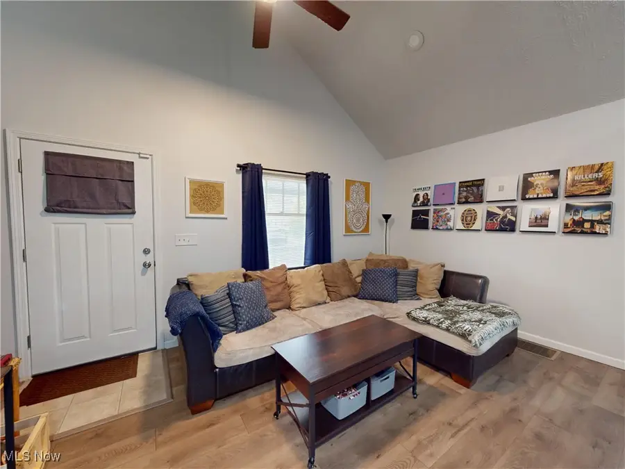 26581 Oriole Avenue, Euclid, OH 44132 - Image #2