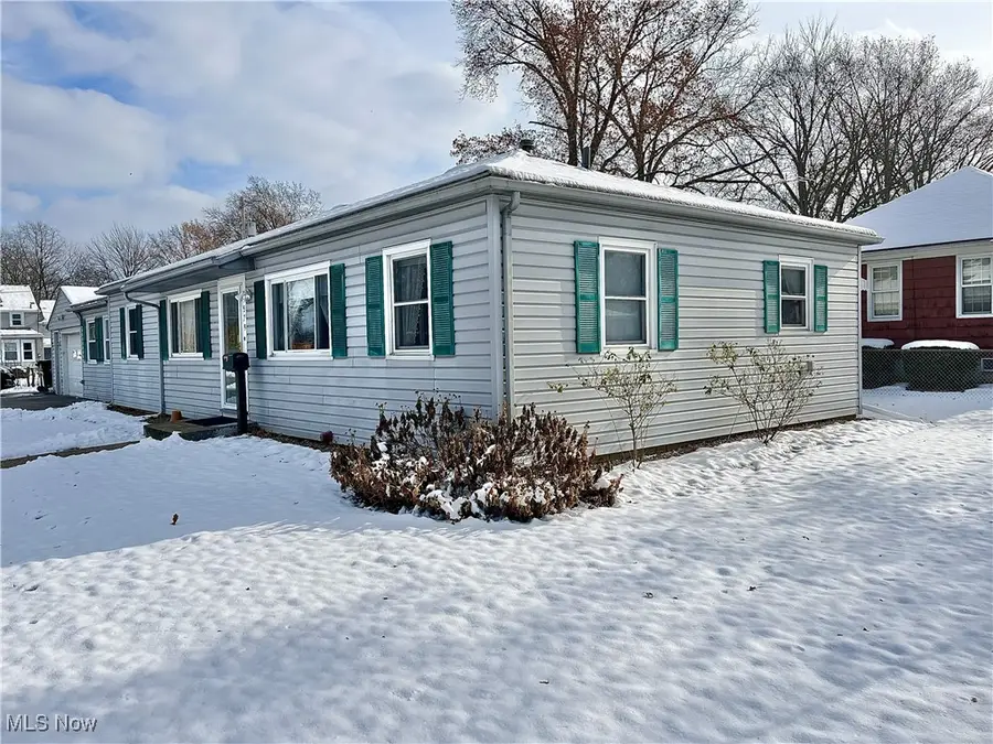 579 Poplar Street, Elyria, OH 44035 - Image #2