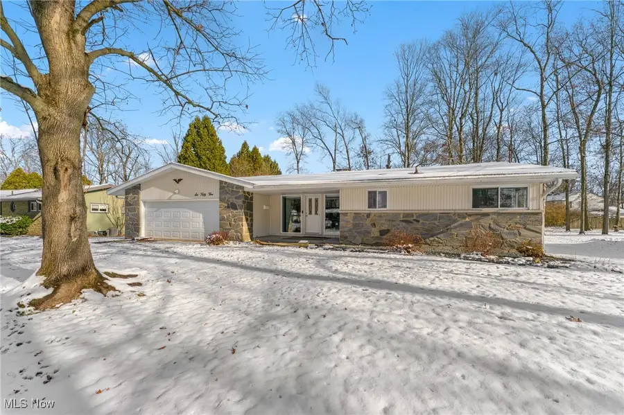 655 Blueberry Hill Drive, Canfield, OH 44406 - Image #2