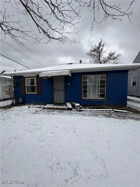 930 Wayside Road, Cleveland, OH 44110