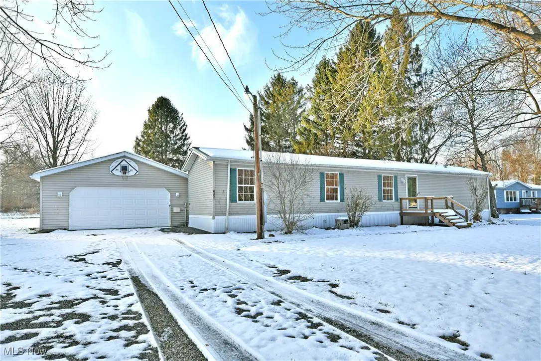 6321 Hoagland Blackstub Road, Cortland, OH 44410 - Image #1