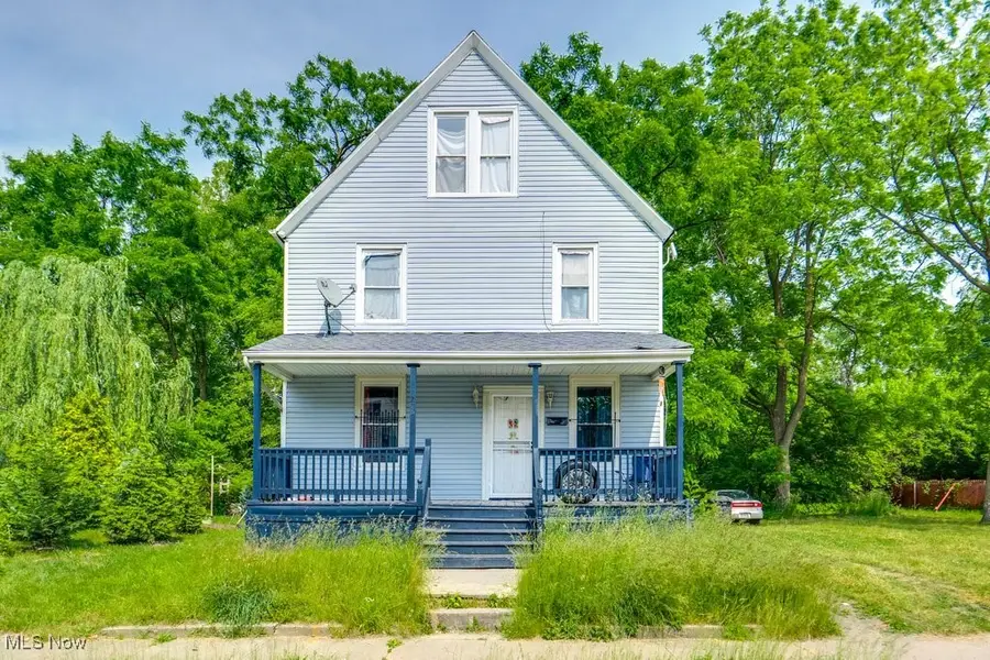 15711 Lotus Drive, Cleveland, OH 44128 - Image #2