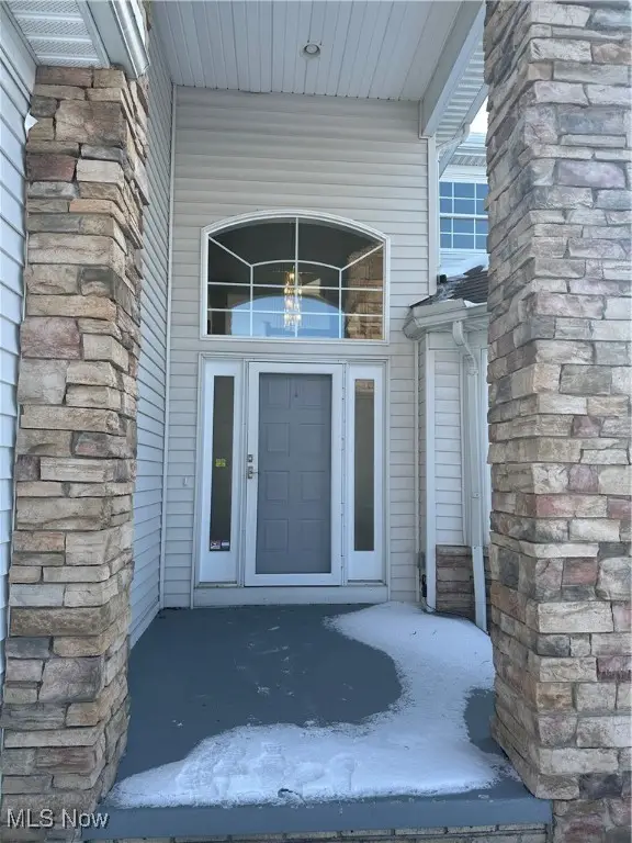 325 Burwick Road, Highland Heights, OH 44143 - Image #2